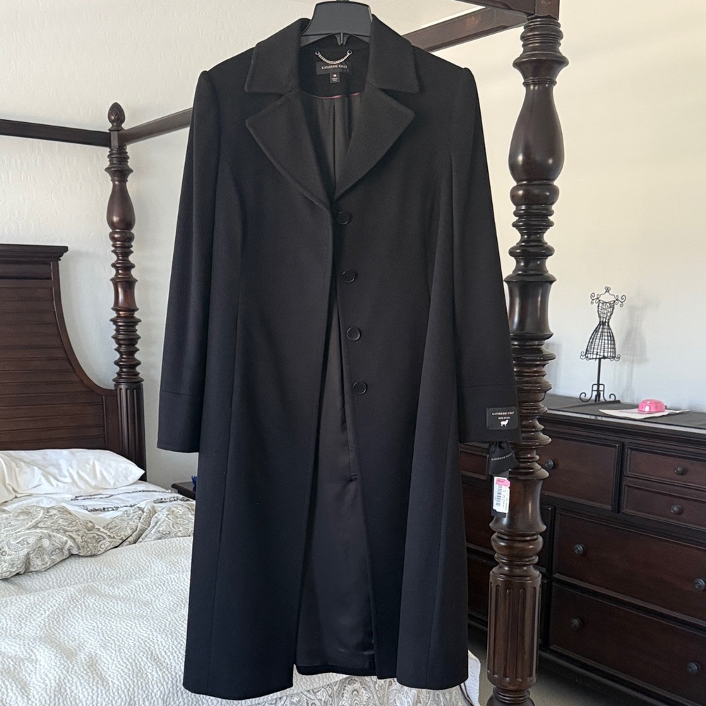 Gorgeous New Wool Woman’s Black Overcoat